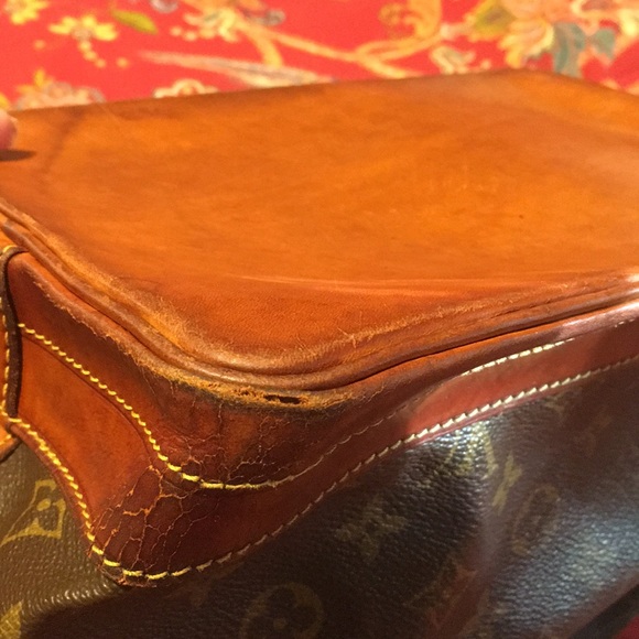 SOLD—Vintage Louis Vuitton Boho fringe Noe GM - Picture 10 of 16